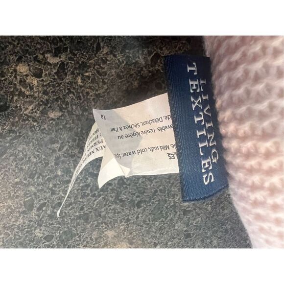 Living Textiles Baby Knitted Toy Rattle Kenzie Unicorn - Picture 6 of 6